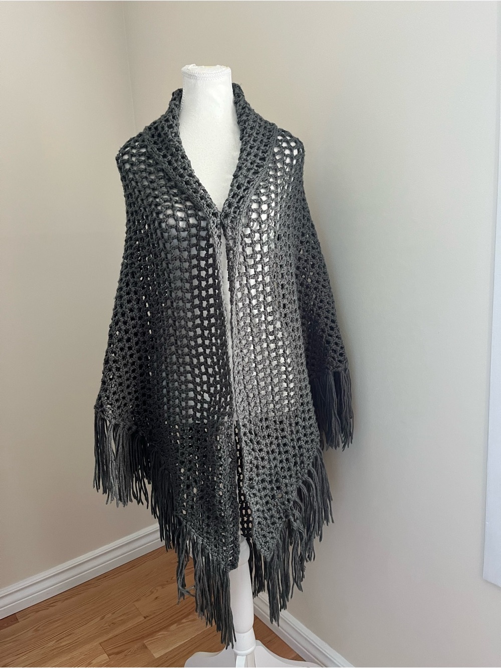 Cozy Charcoal Gray Crochet Fringe Shawl Wrap - Unbranded